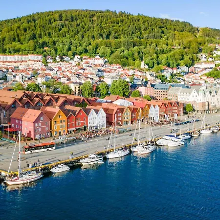 5min To Bryggen - Renovated - Budget Friendly アパート